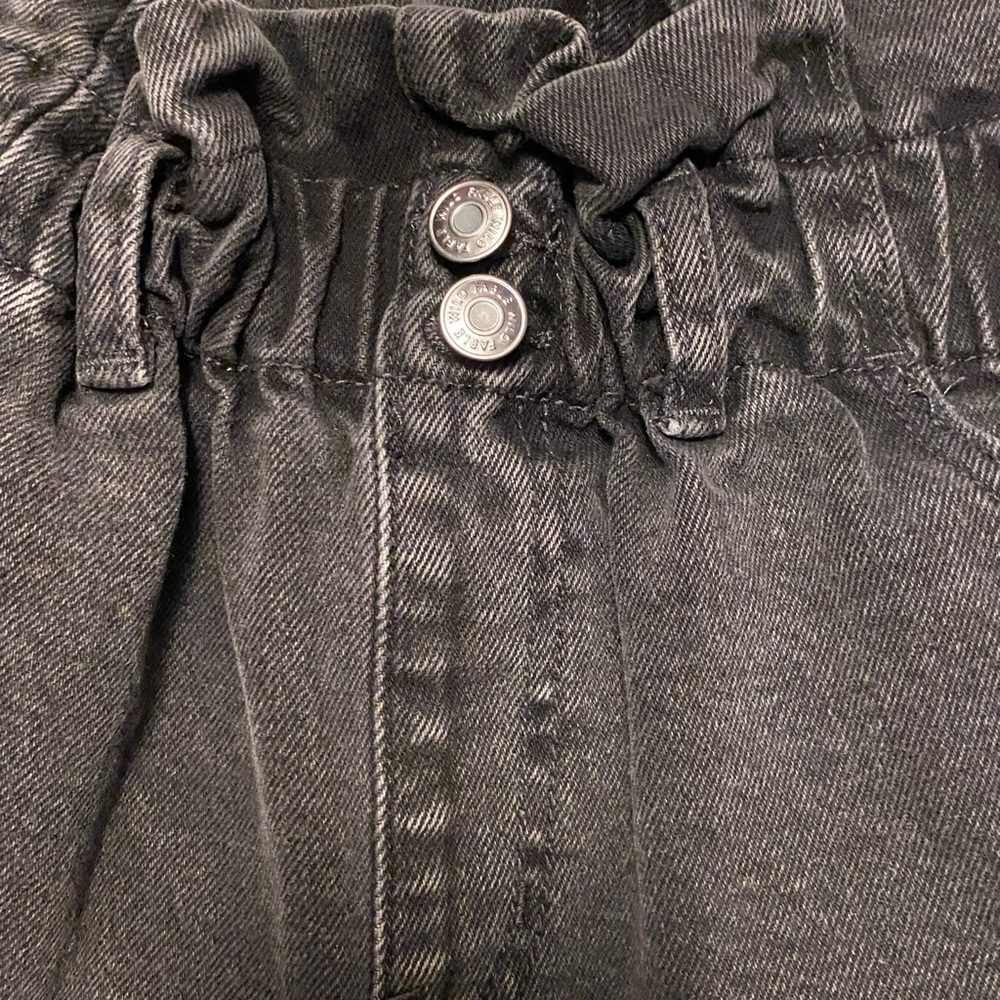 Wild Fable Charcoal Black Elastic Paper Bag Waisted Shorts - Picture 3 of 7